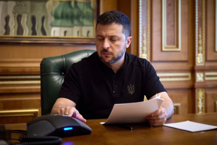 buly-udary-po-turetskomu-pidpryiemstvu-zelenskyi-pro-nichnu-ataku-rf