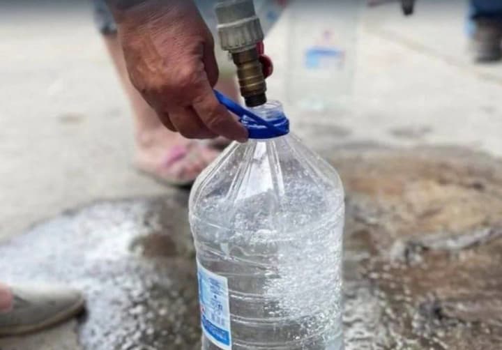 vodna-kryza-na-okupovanii-donechchyni-posyliuietsia-shist-mist-zalyshylysia-bez-vody