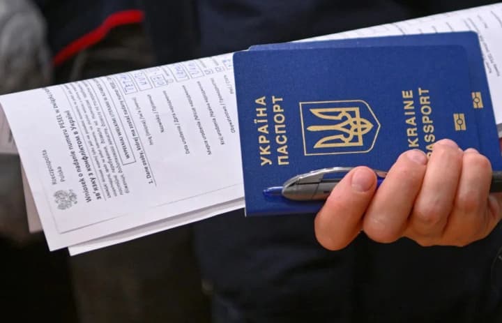 poland-is-working-to-regulate-the-status-of-ukrainians-after-nawrockis-veto-countrys-interior-ministry