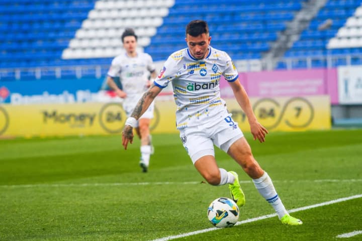 debiutnyi-vyklyk-rebrov-dovyklykav-voloshyna-do-zbirnoi-ukrainy