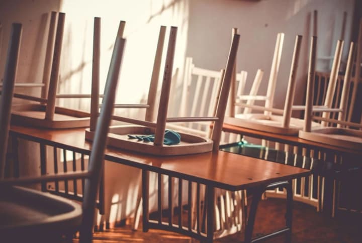 dystantsiine-navchannia-u-sumskii-hromadi-deiaki-osvitni-zaklady-do-30-veresnia-pratsiuvatymut-lyshe-onlain