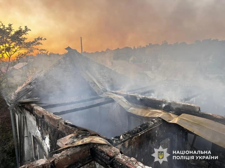 na-khersonshchyni-vnaslidok-masovanoho-obstrilu-zahynuv-cholovik-zavdano-chyslennykh-poshkodzhen