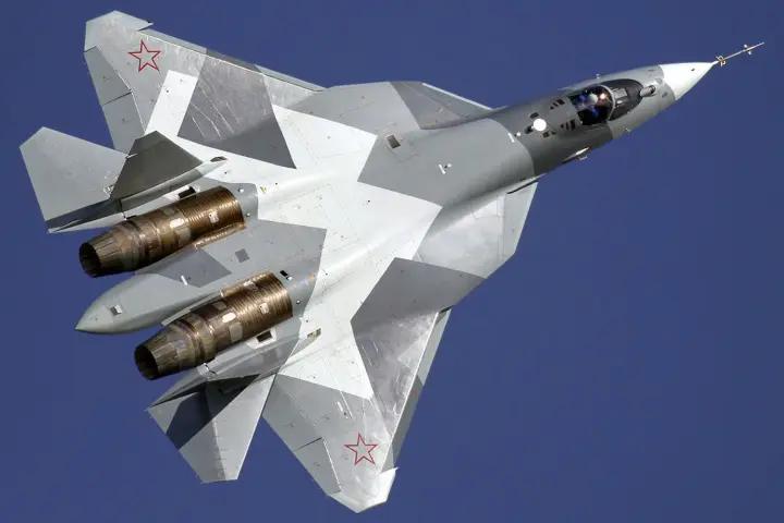 rosiia-planuie-vyrobliaty-vynyshchuvachi-su-57-v-indii-zmi