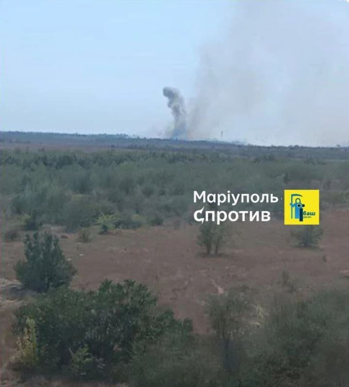 okkupirovannii-mariupol-vstrechaet-khlopok-vspikhnul-pozhar