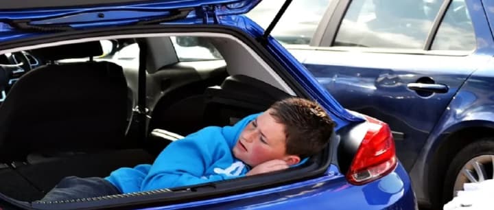 batko-vykrav-vlasnu-dytynu-v-polshchi-shcho-vidomo