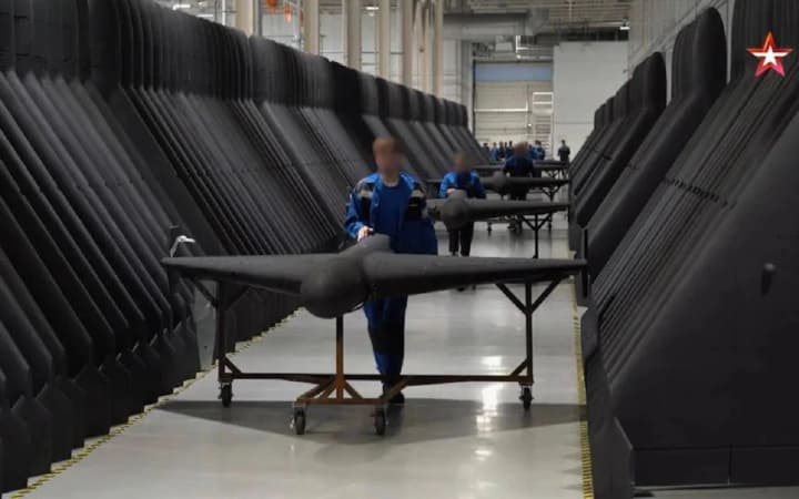 kytai-taiemno-ozbroiuie-rosiiu-the-telegraph