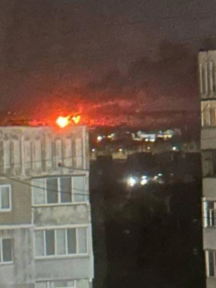 gorit-silno-v-okkupirovannom-luganske-porazhena-neftebaza