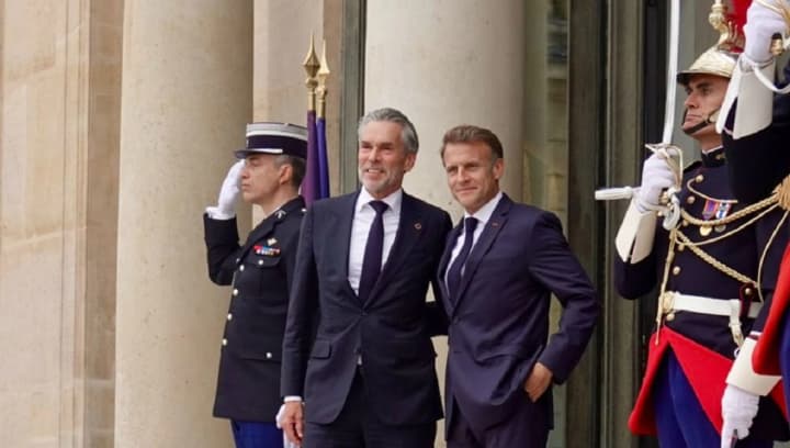 putin-dolzhen-kak-mozhno-skoree-sest-za-stol-peregovorov-premer-niderlandov