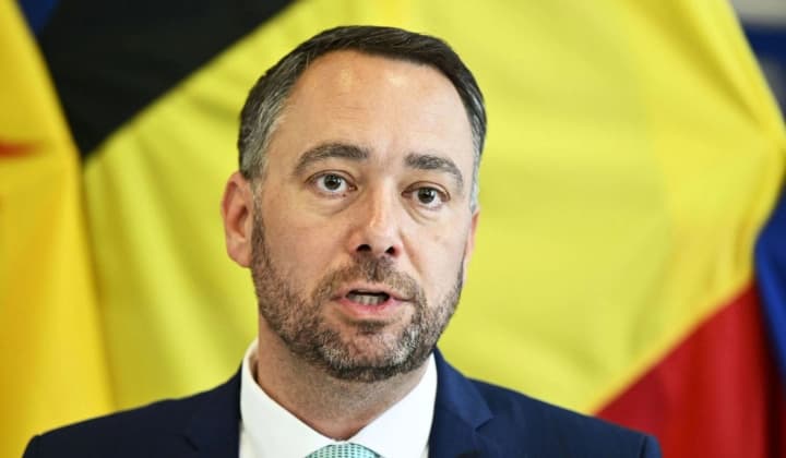 belhiia-vidmovliaietsia-peredavaty-zablokovani-rosiiski-koshty-ukraini-euronews