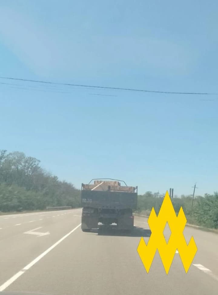 na-zaporizkomu-napriamku-zbilshylasia-kilkist-transportnykh-zasobiv-rf-zadiianykh-u-pidvezenni-snariadiv-i-raket-atesh