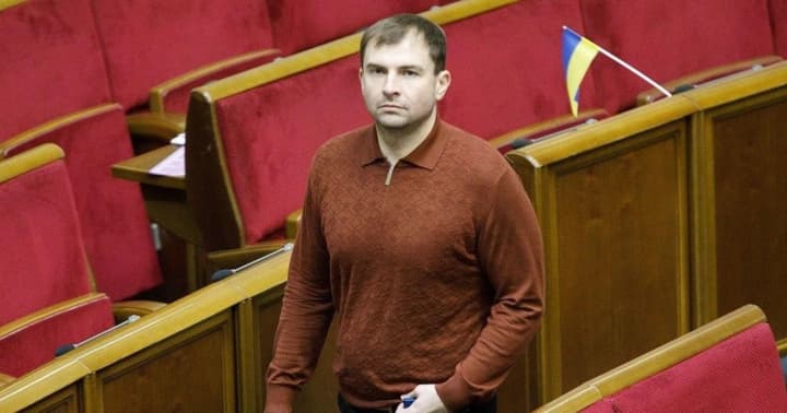 nardepa-khrystenka-yakoho-pidozriuiut-u-derzhzradi-zatrymaly-ta-areshtuvaly