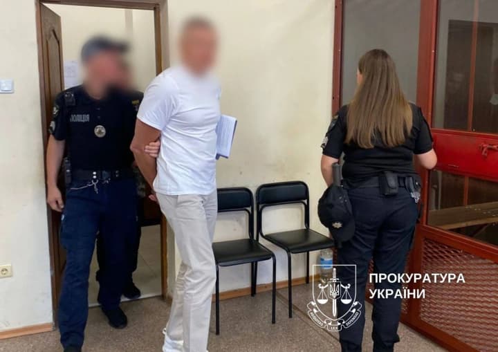 stvoryv-konverttsentr-z-tinovym-obihom-u-15-mlrd-hryven-kolyshnoho-toppodatkivtsia-vidpravyly-pid-vartu-i-vyznachyly-zastavu-v-maizhe-120-mln-hrn