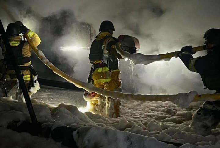 na-kyivshchyni-rosiiany-vdaryly-po-mahazynu-fitnes-klubu-i-promyslovomu-pidpryiemstvu