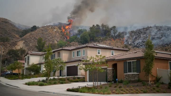 in-california-sellers-of-old-homes-are-required-to-warn-buyers-about-the-risks-of-wildfires