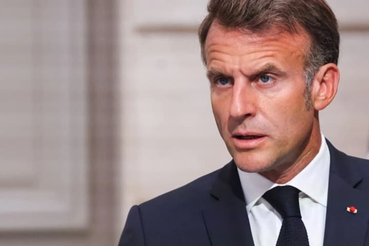 the-french-government-received-a-vote-of-no-confidence-macron-will-appoint-a-new-prime-minister-in-the-coming-days