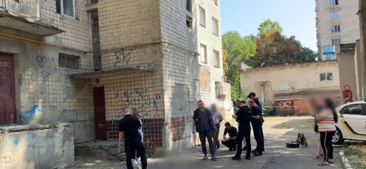 odesa-police-detained-a-39-year-old-woman-who-threw-a-newborn-baby-out-of-a-dormitory-window