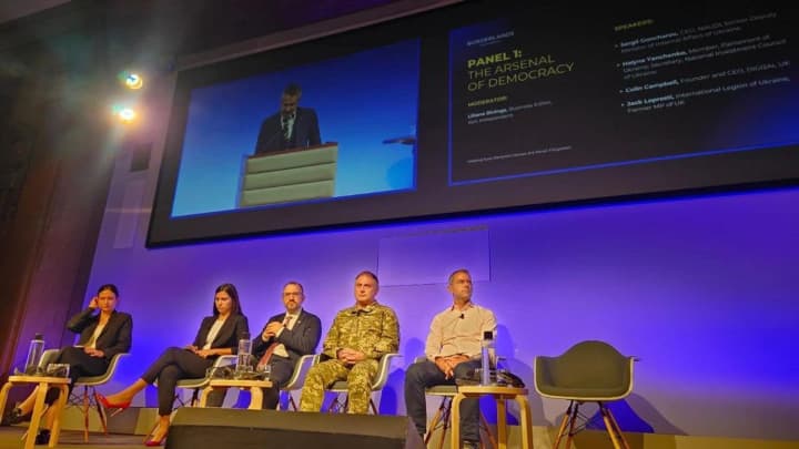 u-londoni-vidkrylasia-naibilsha-oboronna-vystavka-dsei-ukrainskyi-opk-u-tsentri-uvahy