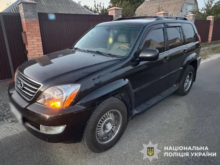 pod-kievom-pyanii-voditel-lexus-sbil-9-letnyuyu-devochku