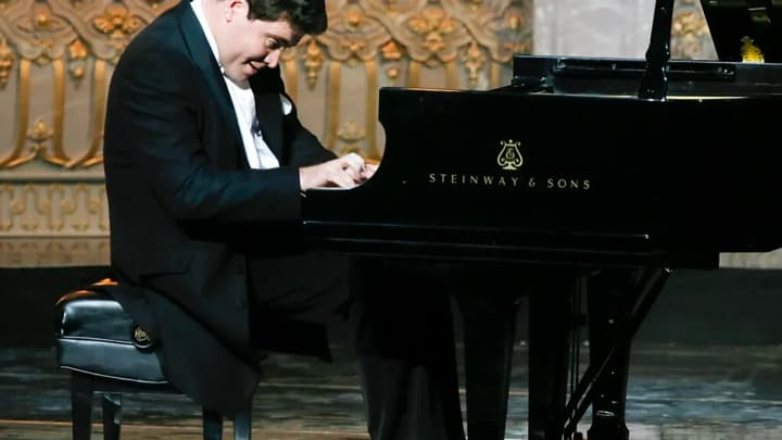 afiny-skasuvaly-kontsert-rosiiskoho-pianista-matsuieva-cherez-yoho-pidtrymku-kremlia
