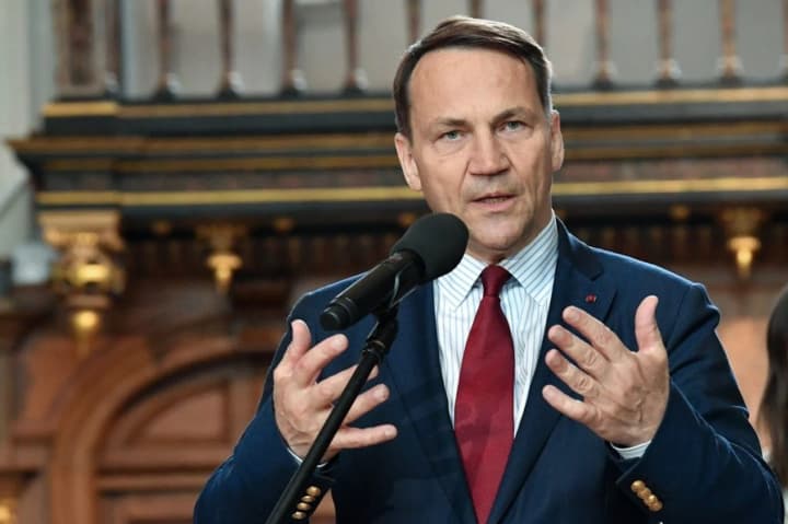 eto-ne-moglo-bit-neschastnim-sluchaem-v-mid-polshi-prokommentirovali-nochnuyu-ataku-rossiiskikh-dronov