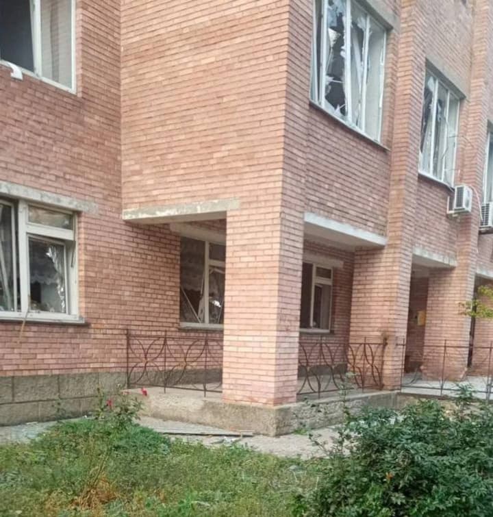 russians-attacked-ukrposhta-branch-in-donetsk-region