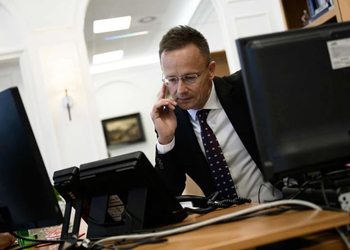 tramp-ne-sdastsya-eto-daet-nadezhdu-na-zavershenie-razrushitelnoi-voini-v-ukraine-siiyarto-o-razgovore-s-rubio