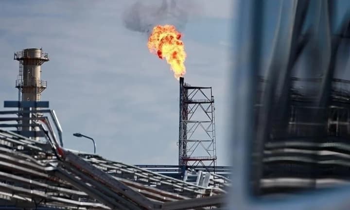 borba-s-pokupkoi-rossiiskoi-nefti-ssha-prizivayut-g7-vvesti-poshlini-na-indiyu-i-kitai