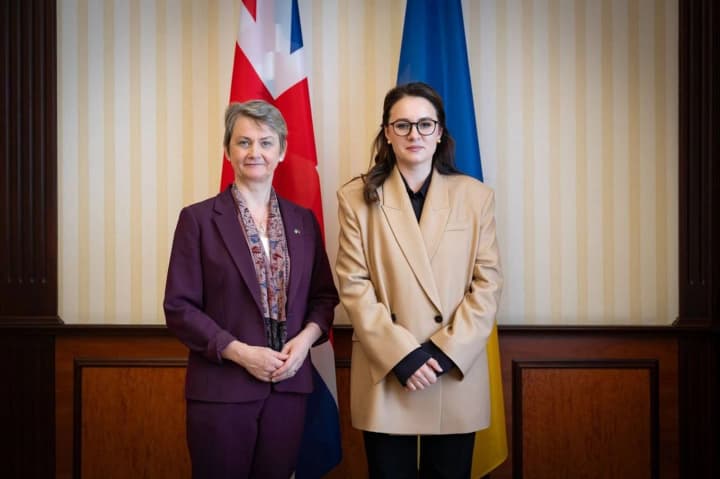 sviridenko-obsudila-s-glavoi-mid-britanii-usilenie-ekonomicheskogo-davleniya-na-rf