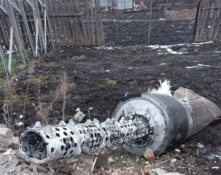 bolee-1200-mirnikh-zhitelei-pogibli-v-ukraine-ot-kassetnikh-boepripasov-reuters