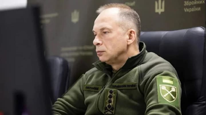 syrskyi-zvilnyv-dvokh-komandyriv-korpusiv-cherez-vtraty-osobovoho-skladu-ta-terytorii-henshtab