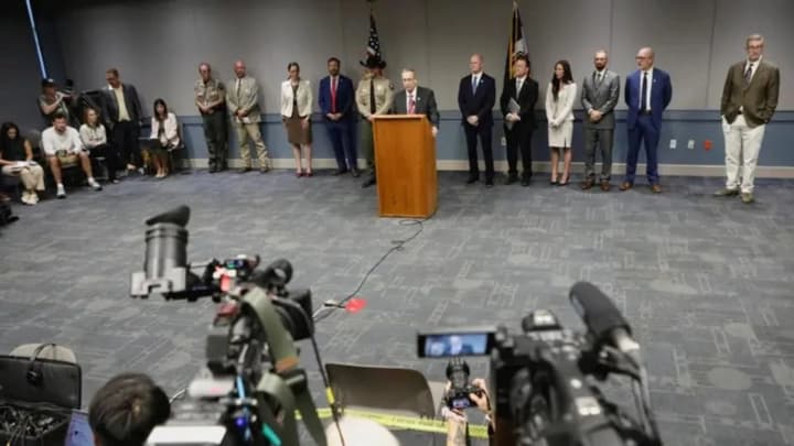 ubyvstvo-charli-kirka-prokuror-yuty-vysunuv-ofitsiini-zvynuvachennia-taileru-robinsonu-vymahatyme-smertnoi-kary