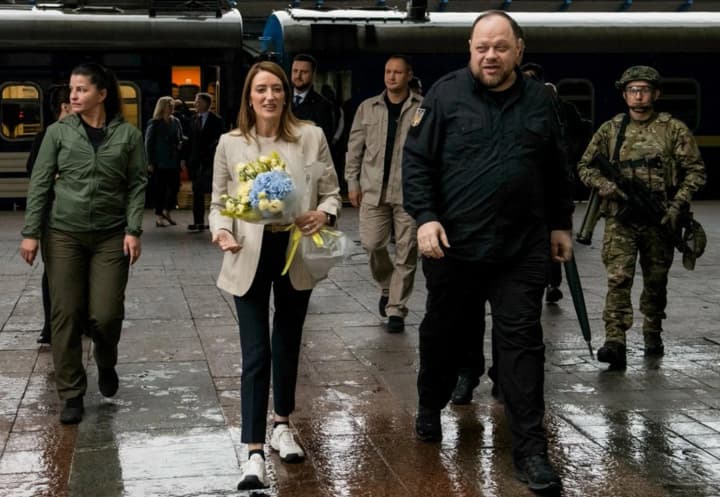 holova-yevroparlamentu-metsola-znovu-v-kyievi-z-poslanniam-pidtrymky