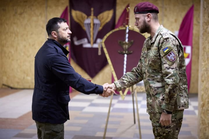 vid-pochatku-kontrnastupu-na-dobropilskomu-napriamku-syly-oborony-zvilnyly-160-km-zelenskyi