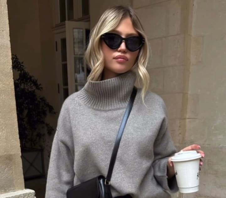 yaki-svetry-oboviazkovo-maty-v-osinno-zymovomu-harderobi-2025-radyt-andre-tan