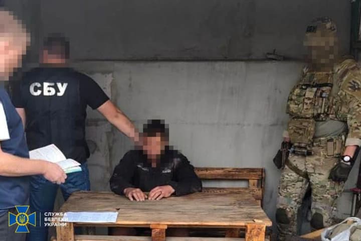 sbu-obezvredila-agenturnuyu-set-fsb-kotoraya-slivala-dannie-ob-oborone-v-donetskoi-i-dnepropetrovskoi-oblastyakh