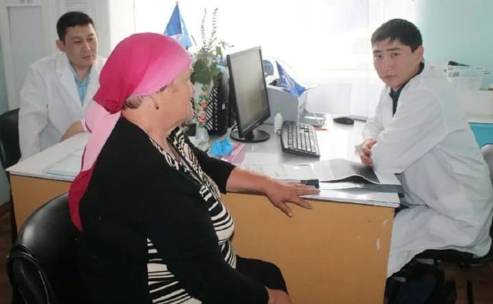 okupanty-zavezly-na-tot-partiiu-medykiv-z-kalmykii-cherez-brak-mistsevykh-kadriv-tsns