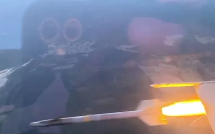 ukrainski-f-16-znyshchyly-bilshist-raket-kh-101-pid-chas-nichnoi-ataky-rf-povitriani-syly-pokazaly-efektni-kadry