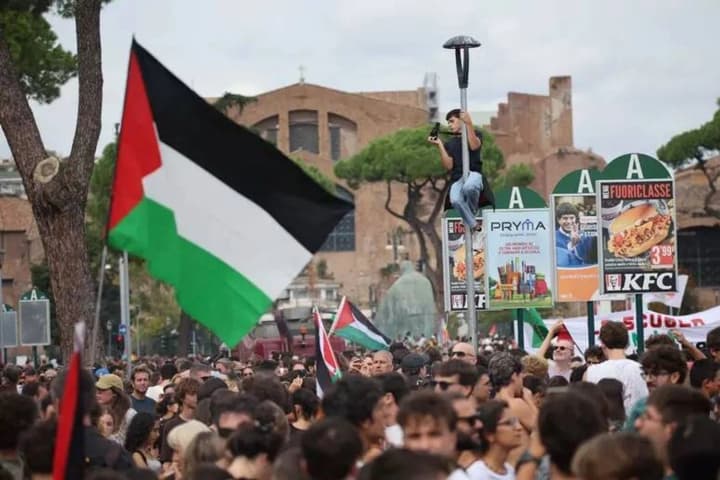 general-strike-and-mass-protests-in-italy-in-support-of-gaza