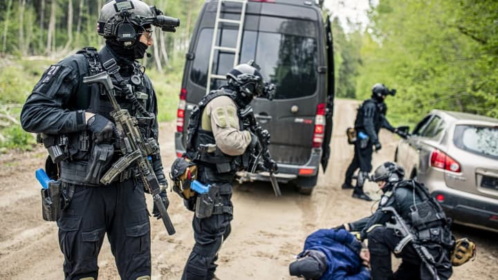 latvia-conducts-large-scale-anti-terrorist-exercises-with-nato-and-canadian-participation