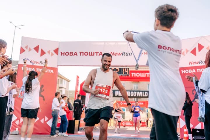 rivne-hosted-its-first-half-marathon-from-nova-poshta-over-1300-participants-started