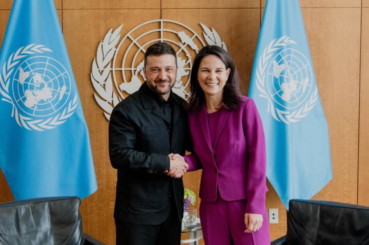 zelenskyi-i-berbok-obhovoryly-priorytety-ukrainy-ta-initsiatyvu-shchodo-zasudzhennia-vykradennia-y-deportatsii-ditei