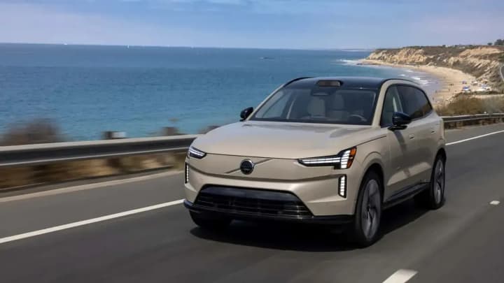 volvo-rozrobliaie-elektromobil-zi-zbilshenym-zapasom-khodu