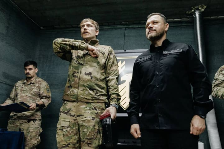 glava-mvd-igor-klimenko-vruchil-gosudarstvennuyu-nagradu-komandiru-azova-denisu-prokopenko