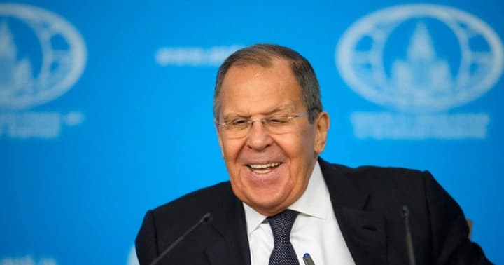 zahrozhuie-ne-lyshe-rosii-ta-kytaiu-lavrov-zaiavyv-shcho-nato-namahaietsia-vziaty-u-viiskove-kiltse-vsiu-yevraziiu