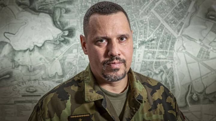 v-chekhii-ranili-nozhom-brigadnogo-generala-romana-gitgu-chto-izvestno