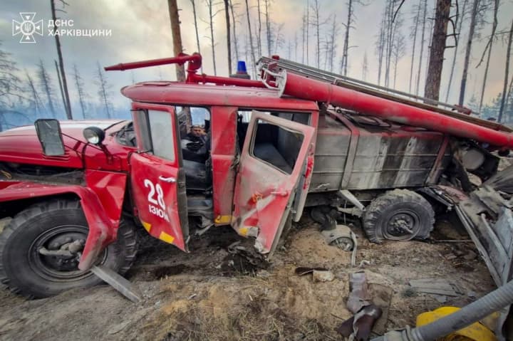 a-fire-truck-exploded-on-a-mine-while-extinguishing-a-forest-fire-in-kharkiv-region-a-rescuer-was-injured