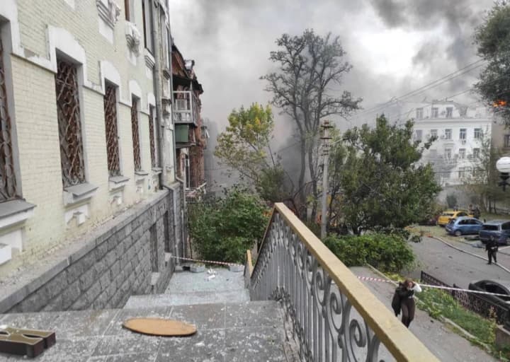 v-rezultate-rossiiskoi-ataki-povrezhden-dneprovskii-khudozhestvennii-muzei