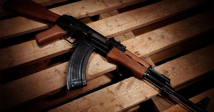 v-ukraine-rezko-vozroslo-kolichestvo-utrachennogo-i-pokhishchennogo-oruzhiya-statistika