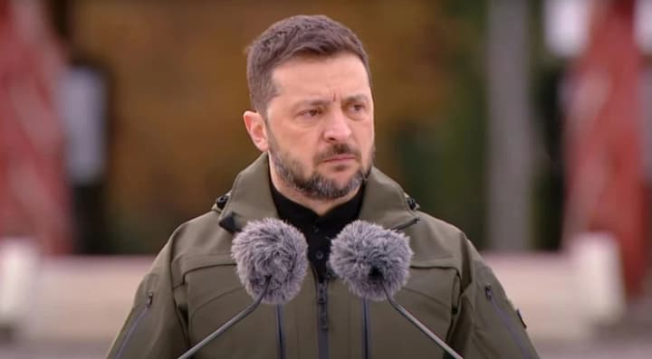 zelenskii-prisvoil-zvanie-geroya-ukraini-andreyu-parubiyu-i-yeshche-trem-ukraintsam-posmertno