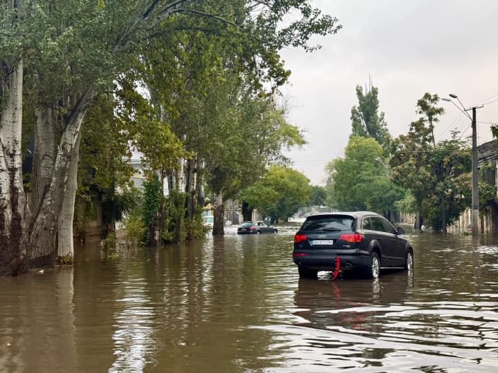 smertonosnaya-nepogoda-v-odesse-vitse-premer-gotovit-doklad-o-dopolnitelnoi-pomoshchi-postradavshim-i-kadrovikh-resheniyakh
